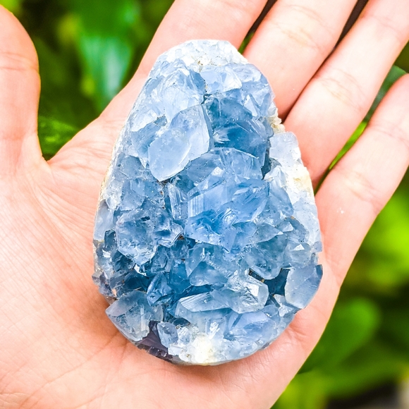 Highest Quality Uruguayan Amethyst Geodes 387.9 grams - Picture 3 of 11